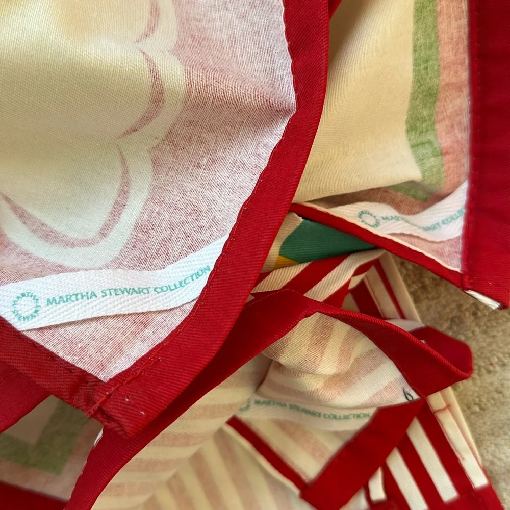 NWT Martha Stewart Collection for Macy’s Set of 3 Holiday Kitchen Towels Santa